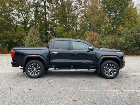 Certified 2025 GMC Canyon Denali image 2