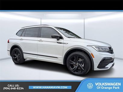 Certified 2024 Volkswagen Tiguan SE R-Line