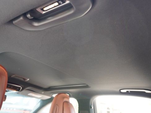 Used 2024 Mercedes-Benz C 300 Sedan image 34
