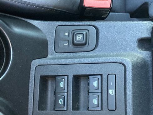 Used 2021 Ford Bronco Black Diamond image 22