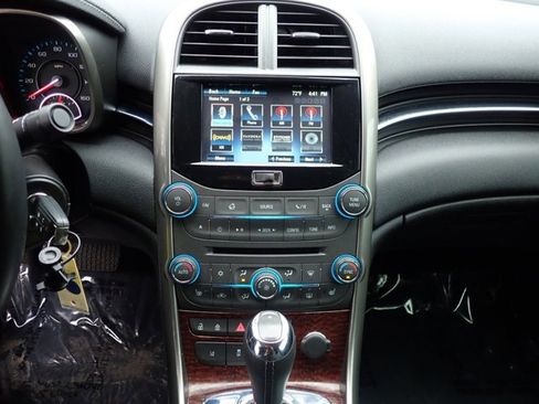 Used 2013 Chevrolet Malibu LT image 15