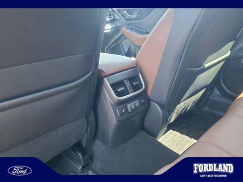 Used 2022 Subaru Outback Touring XT AWD/4WD image 32