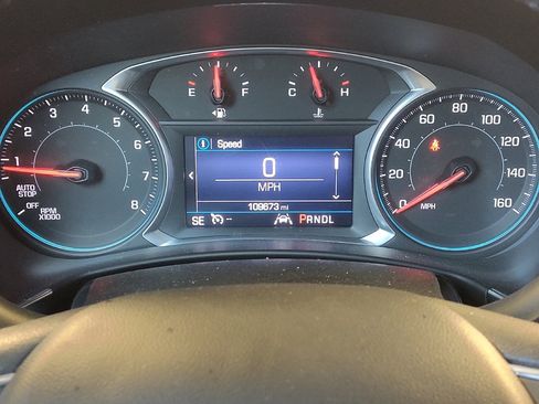 Used 2020 Chevrolet Equinox LT FWD image 23