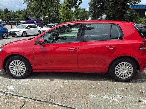 Used 2013 Volkswagen Golf 4-Door FWD image 8