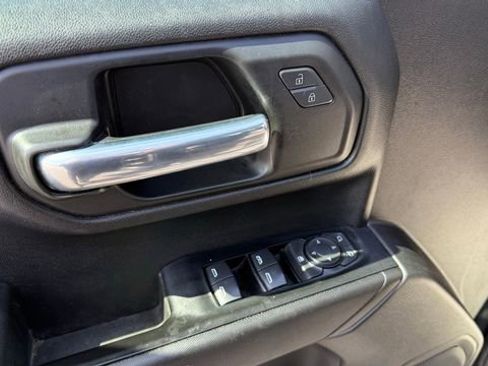 Used 2020 GMC Sierra 1500 Base image 15