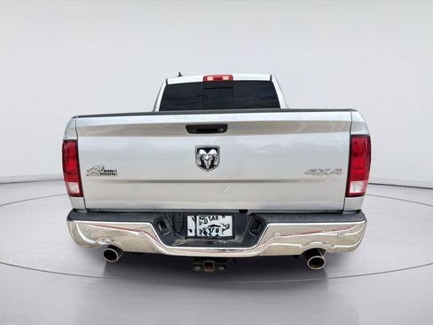 Used 2017 RAM 1500 Big Horn AWD/4WD image 4