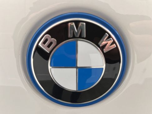 Used 2025 BMW X5 xDrive50e image 25