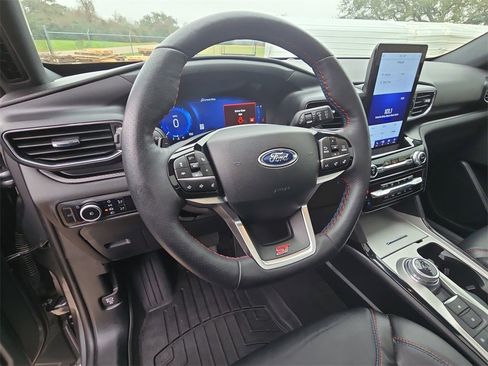 Used 2024 Ford Explorer ST w/ Equipment Group 401A image 17