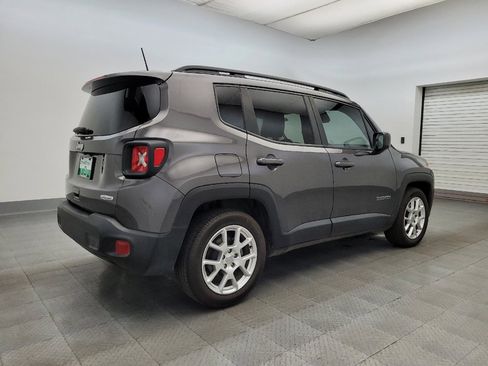 Used 2021 Jeep Renegade Latitude image 9