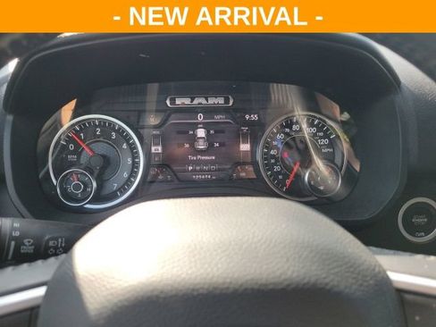 Used 2022 RAM 1500 Big Horn AWD/4WD image 9