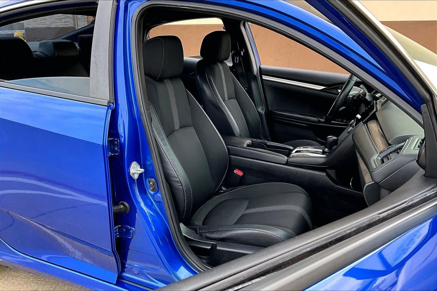 Used 2019 Honda Civic Sport image 9