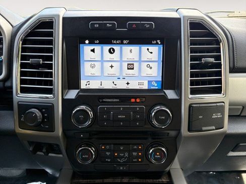 Used 2017 Ford F250 Lariat w/ Chrome Package AWD/4WD image 10