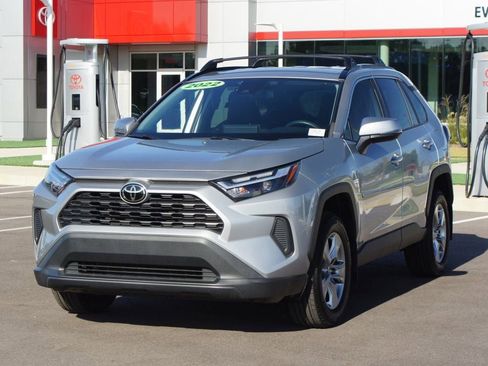Used 2022 Toyota RAV4 XLE image 22
