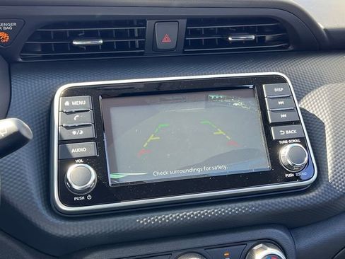 New 2025 Nissan Kicks Play S image 18