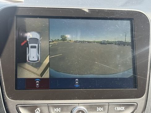 Used 2018 Chevrolet Equinox Premier AWD/4WD image 25