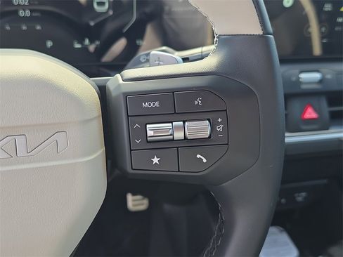 New 2025 Kia K4 GT-Line Turbo image 31