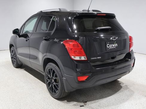 Used 2022 Chevrolet Trax LT w/ Premium Seat Package image 4