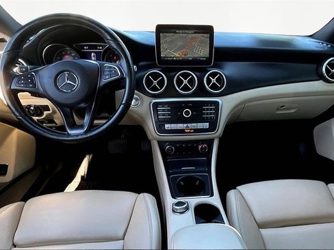 Used 2019 Mercedes-Benz CLA 250 4MATIC w/ Premium Package image 8