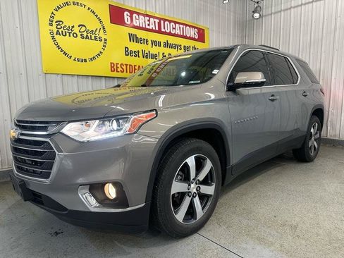 Used 2018 Chevrolet Traverse LT AWD/4WD image 1
