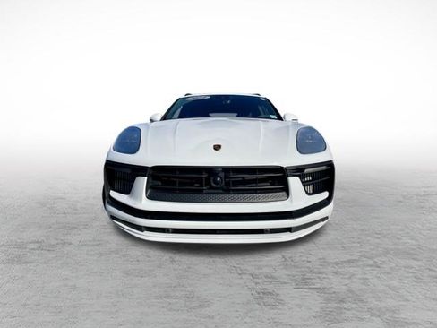 Used 2024 Porsche Macan S AWD/4WD image 2