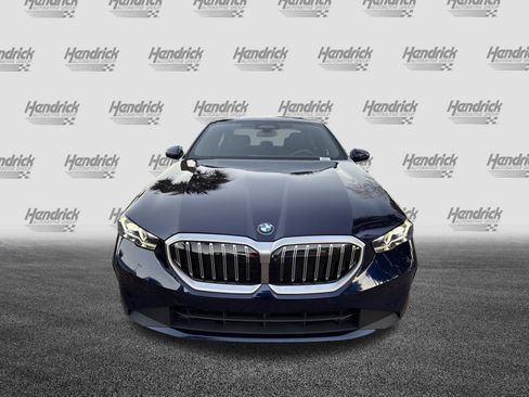 New 2026 BMW 530i xDrive image 3