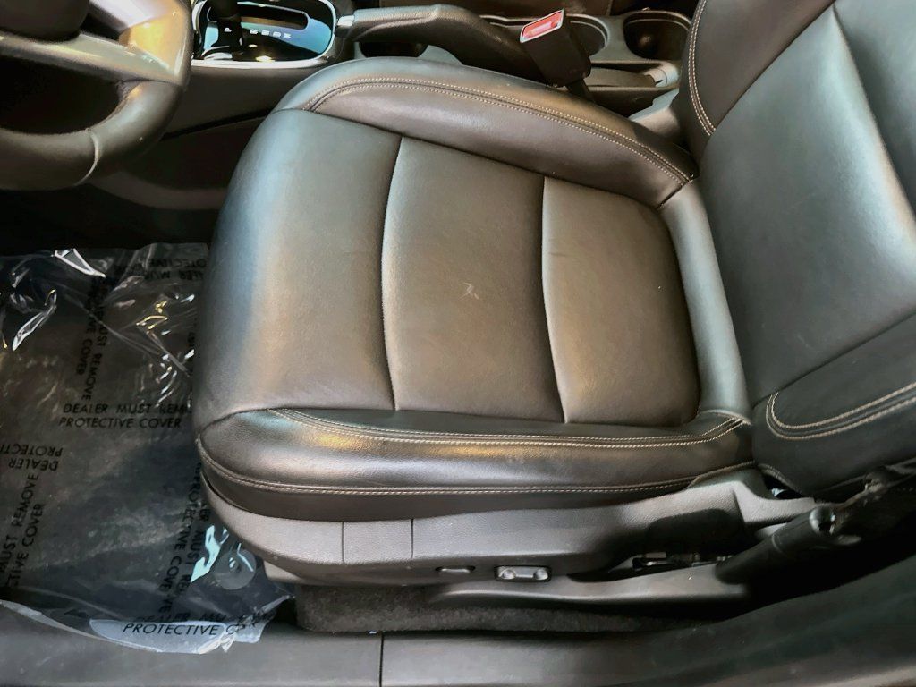 Used 2020 Chevrolet Trax Premier FWD image 16