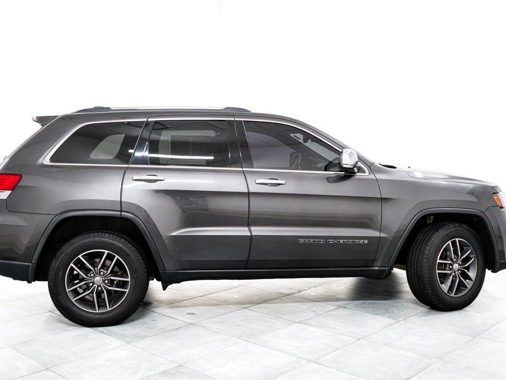 Used 2017 Jeep Grand Cherokee Limited w/ Luxury Group II AWD/4WD image 7
