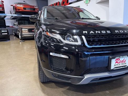 Used 2017 Land Rover Range Rover Evoque SE Premium image 74