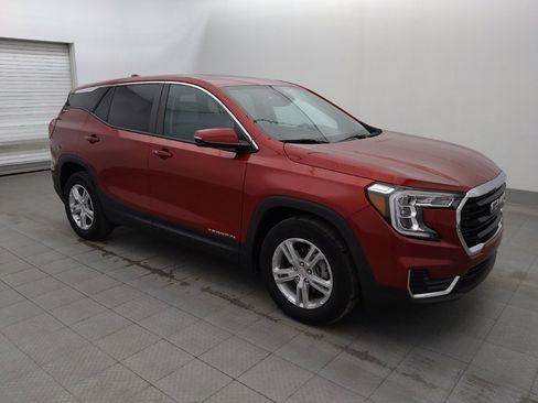 Used 2023 GMC Terrain SLE FWD image 11