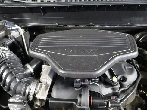 Used 2021 GMC Acadia Denali w/ Denali Technology Package FWD image 24