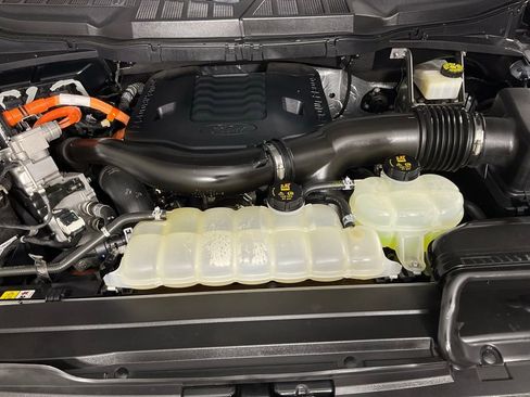 Used 2021 Ford F150 XLT w/ Equipment Group 302A High image 9