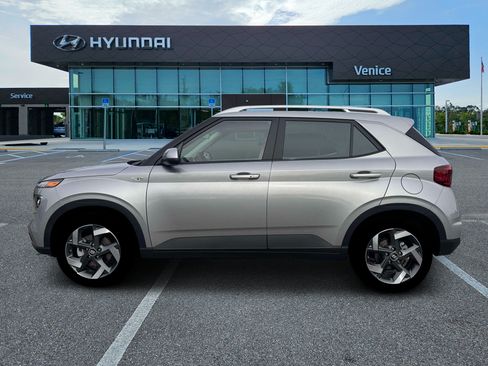 New 2026 Hyundai Venue SEL FWD image 3