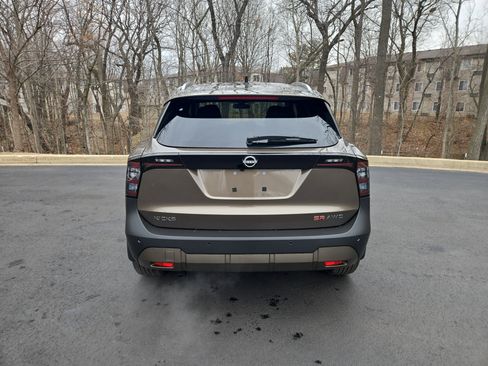 New 2026 Nissan Kicks SR w/ SR Premium Package image 8