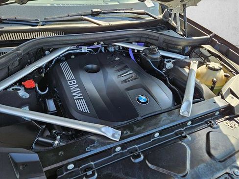 Certified 2025 BMW X7 xDrive40i w/ Premium Package AWD/4WD image 23