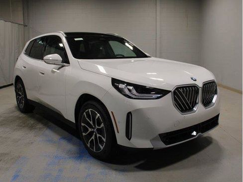 Used 2025 BMW X3 xDrive30i image 5