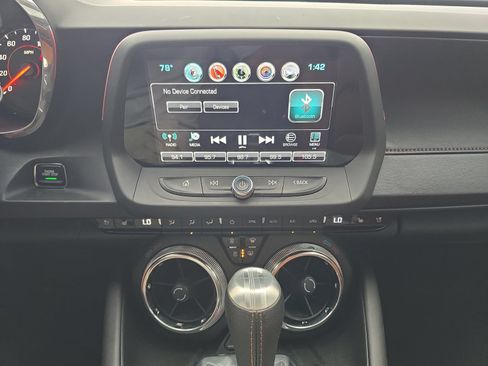 Used 2018 Chevrolet Camaro SS RWD image 15
