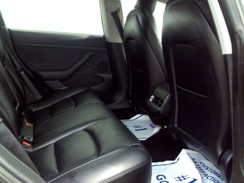 Used 2023 Tesla Model 3 Standard Range RWD image 34