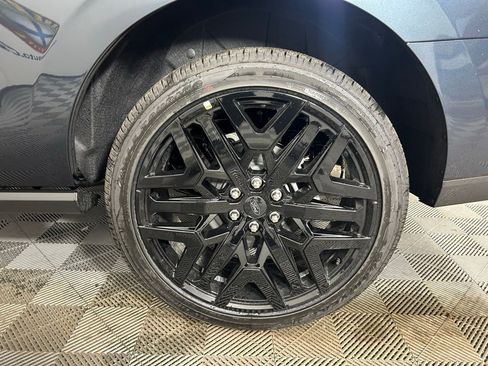 New 2026 Ford Expedition Platinum image 23