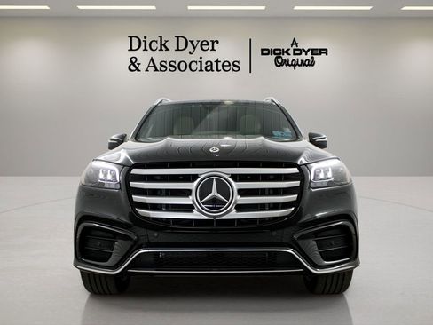 Used 2026 Mercedes-Benz GLS 580 4MATIC image 7