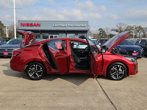 Certified 2025 Nissan Sentra SV w/ All-Weather Package image 13