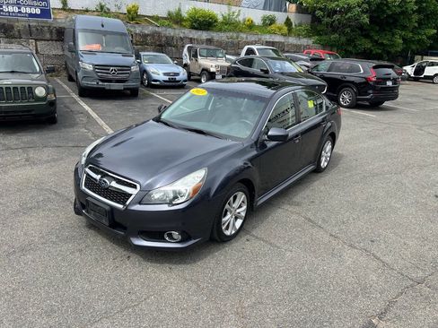 Used 2013 Subaru Legacy 2.5i Limited AWD/4WD image 3