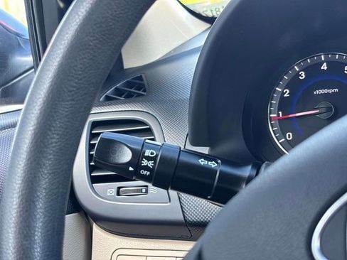 Used 2017 Hyundai Accent Value Edition image 27