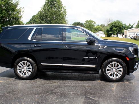 Used 2023 GMC Yukon Denali image 3
