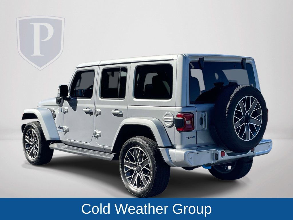 Used 2023 Jeep Wrangler Unlimited Sahara AWD/4WD image 7