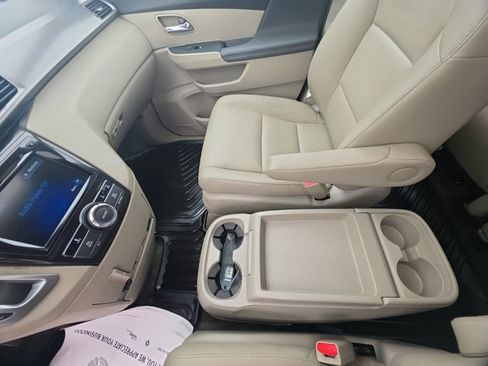 Used 2014 Honda Odyssey EX-L image 24
