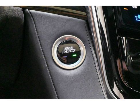 Used 2017 Cadillac Escalade Platinum AWD/4WD image 63