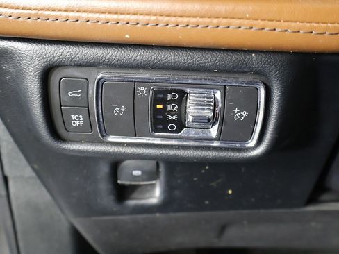 Used 2021 Lincoln Nautilus Reserve w/ Monochromatic Package image 38