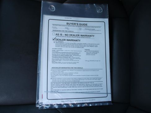 Used 2023 Toyota Venza XLE image 46