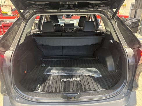 Used 2025 Toyota RAV4 Limited w/ Advanced Technology Package image 9