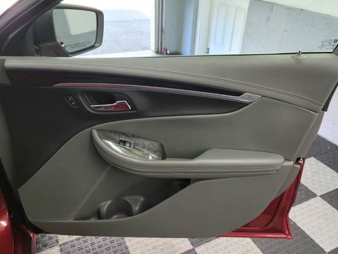 Used 2015 Chevrolet Impala LT w/ Convenience Package FWD image 20